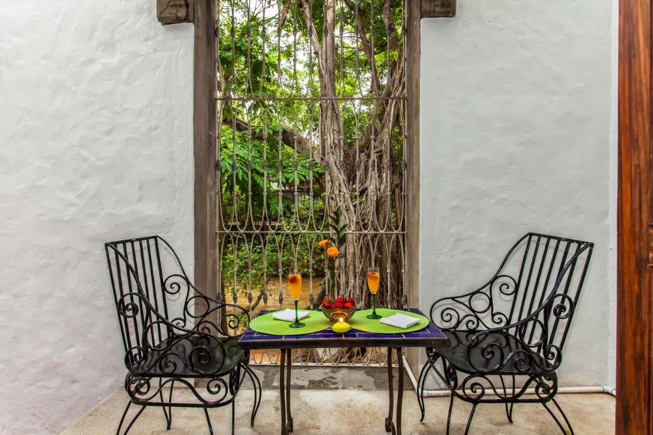 بويرتو فالارتا Garlands Del Rio Riverside Boutique Hotel المظهر الخارجي الصورة