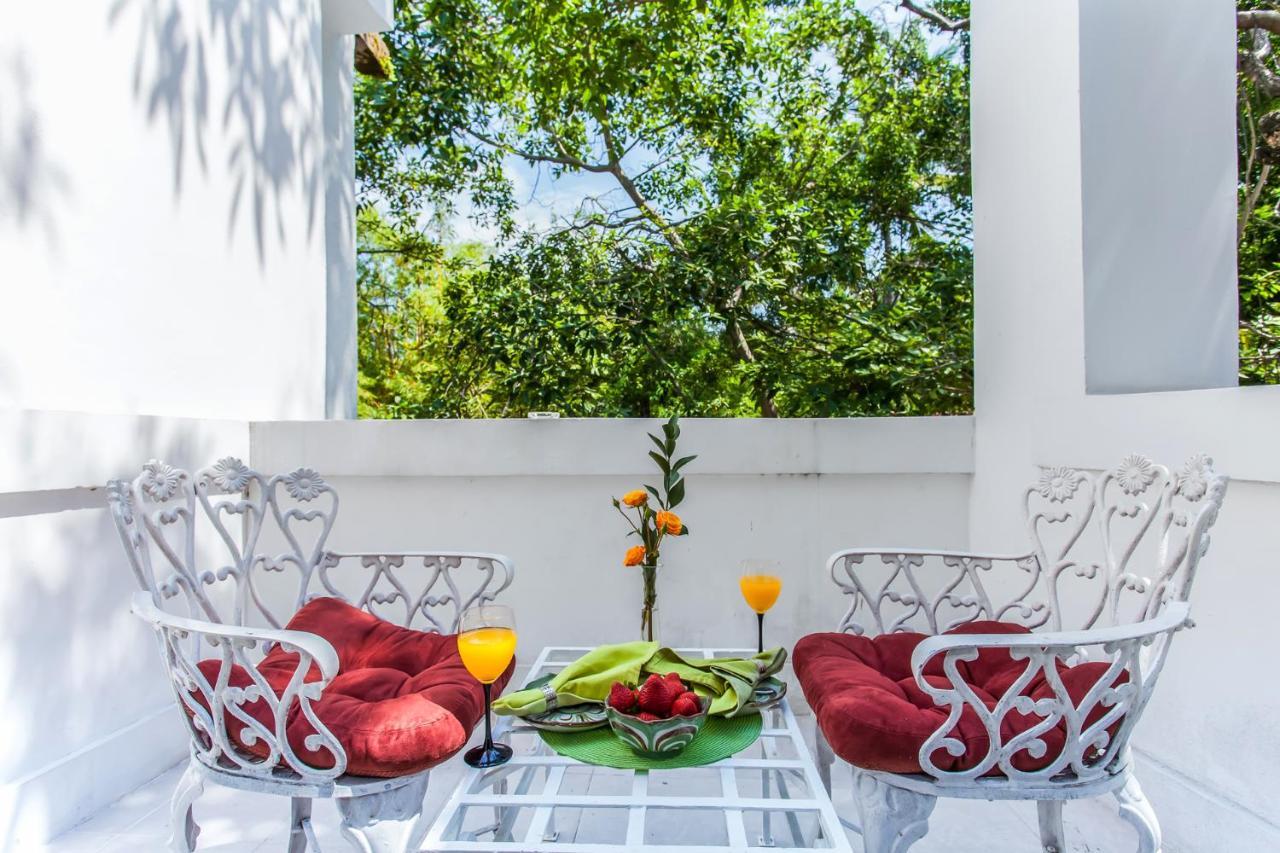 بويرتو فالارتا Garlands Del Rio Riverside Boutique Hotel المظهر الخارجي الصورة