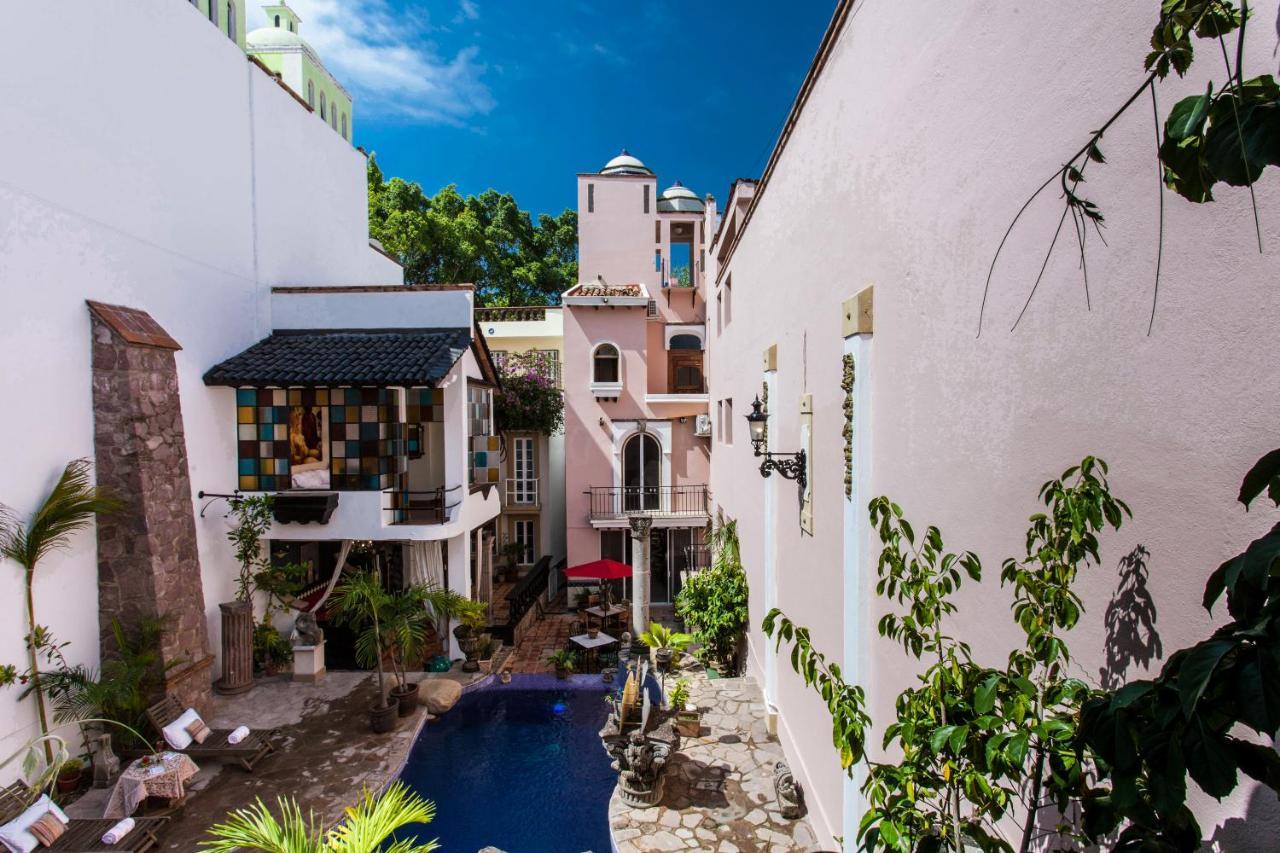 بويرتو فالارتا Garlands Del Rio Riverside Boutique Hotel المظهر الخارجي الصورة