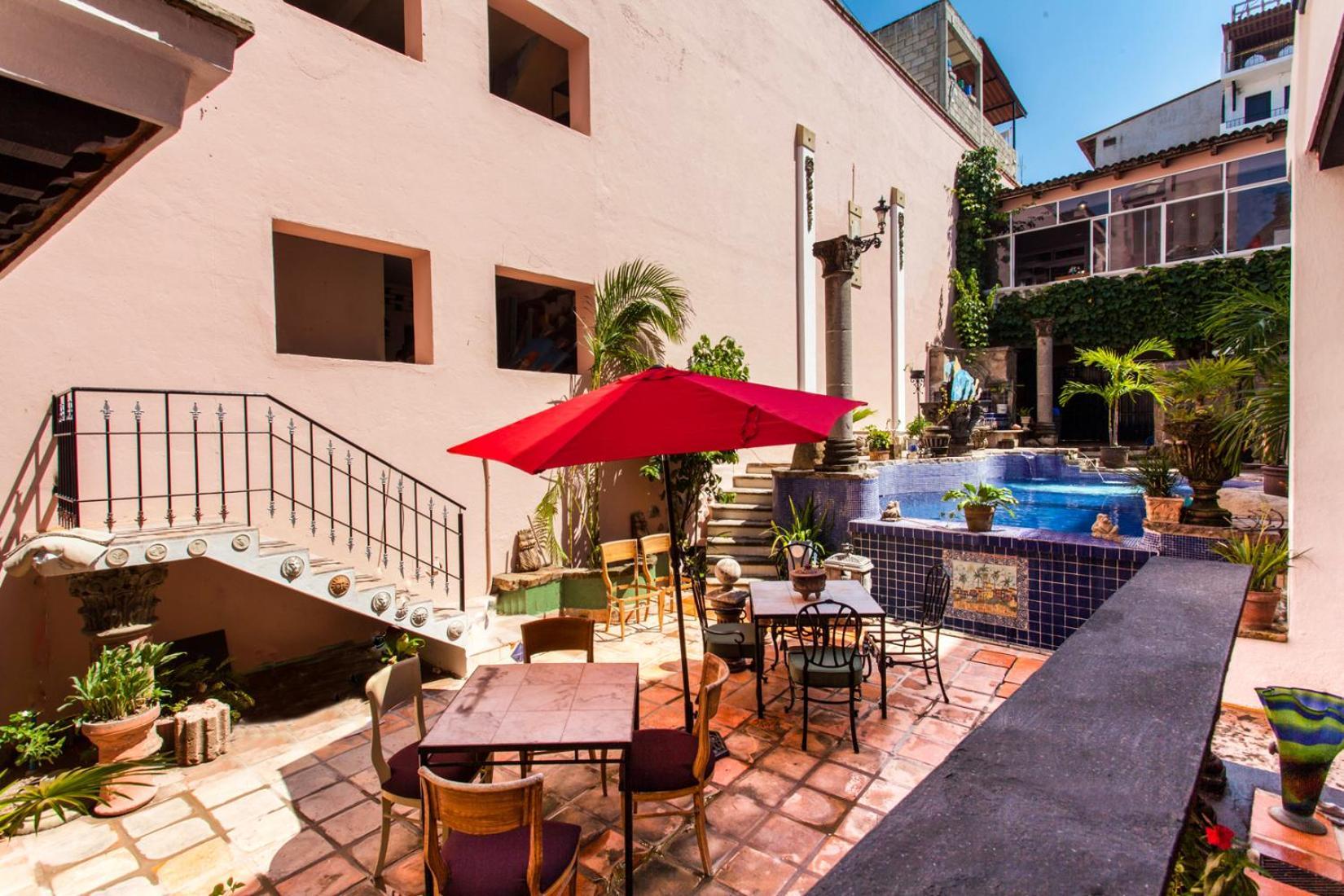 بويرتو فالارتا Garlands Del Rio Riverside Boutique Hotel المظهر الخارجي الصورة