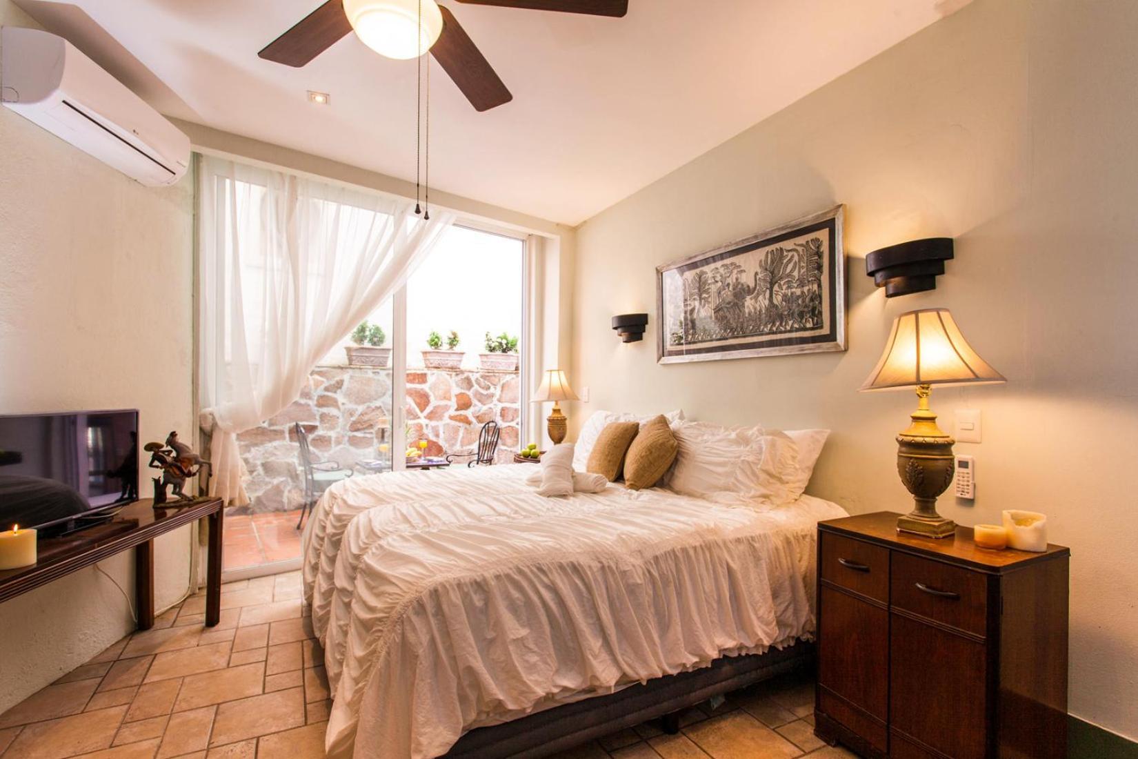 بويرتو فالارتا Garlands Del Rio Riverside Boutique Hotel المظهر الخارجي الصورة