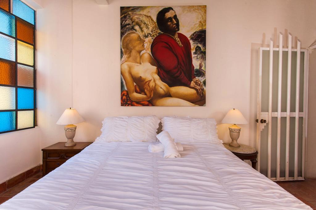 بويرتو فالارتا Garlands Del Rio Riverside Boutique Hotel الغرفة الصورة