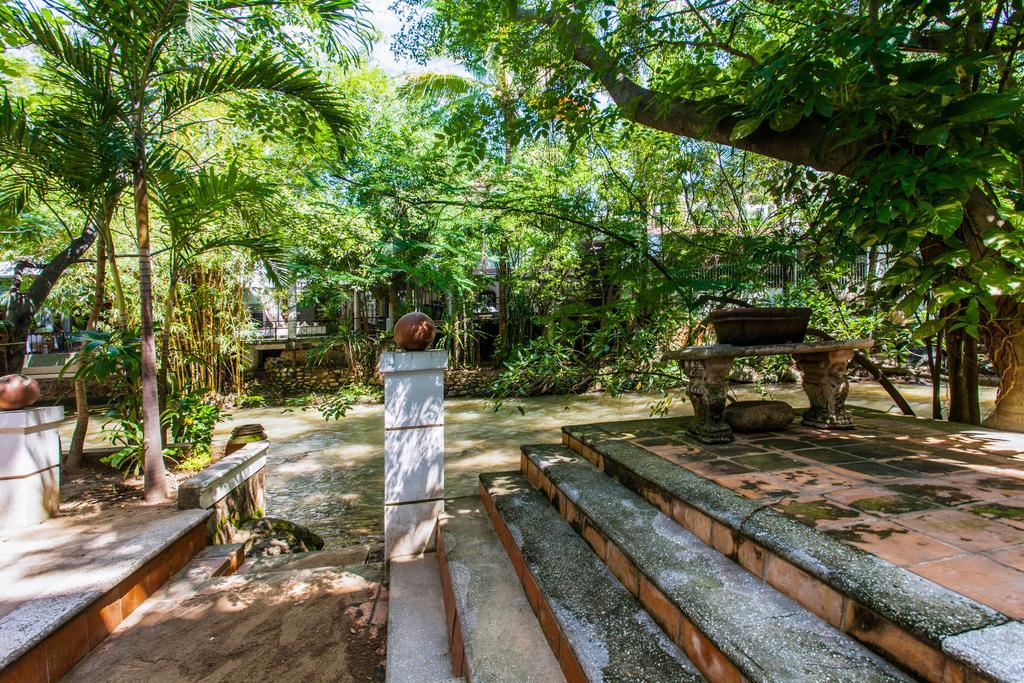 بويرتو فالارتا Garlands Del Rio Riverside Boutique Hotel المظهر الخارجي الصورة