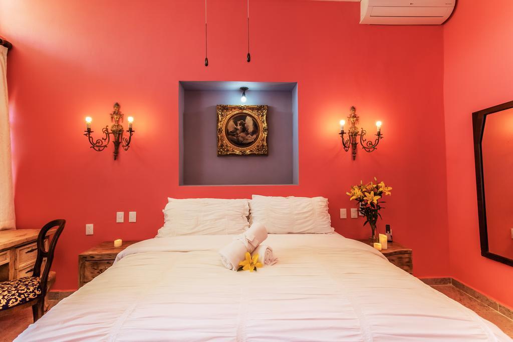 بويرتو فالارتا Garlands Del Rio Riverside Boutique Hotel المظهر الخارجي الصورة